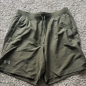 BRAND NEW Under Armour Men's Green Athletic Shorts